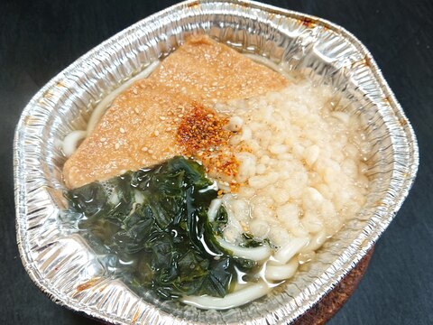 おんち☆ちょっとだけ贅沢な鍋焼ききつねうどん